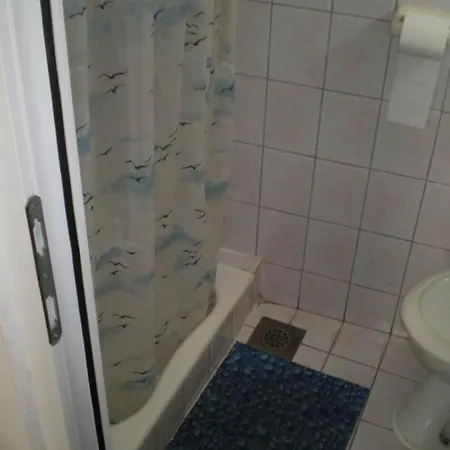 Apartament Tina - With Terrace Novi Vinodolski
